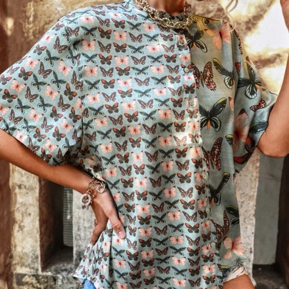 ✨🆕✨Boho Sage butterfly Print button up blouse - Picture 6 of 6
